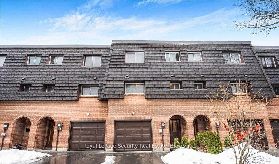 37 Darras Court Unit 124, Brampton, ON L6T 1W7 - Photo 1