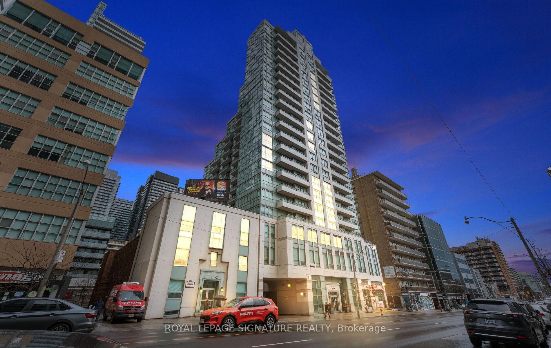 212 Eglinton Avenue Unit 1411, Leaside / Davisville, ON M4P 0A3 - Photo 1