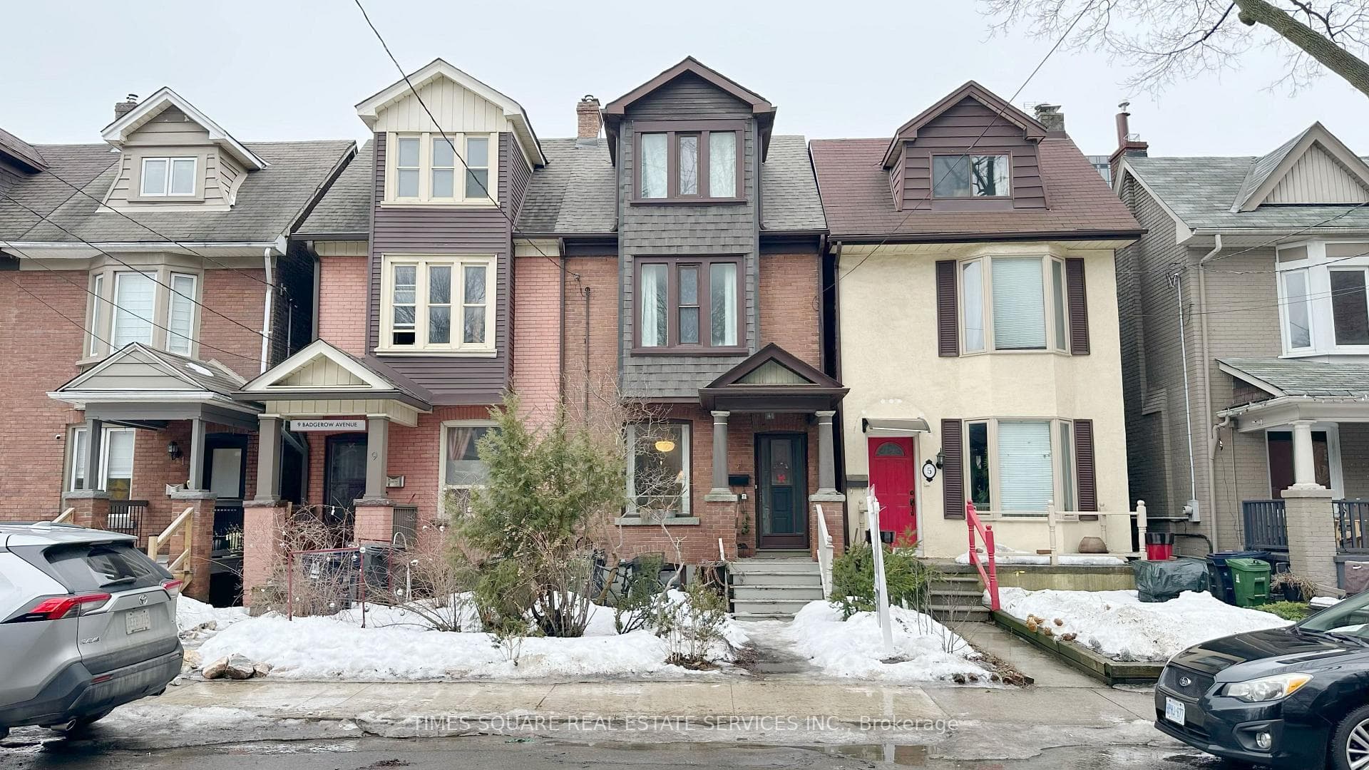 7 Badgerow Avenue, Riverdale / Leslieville, ON M4M 1T9 - Photo 1