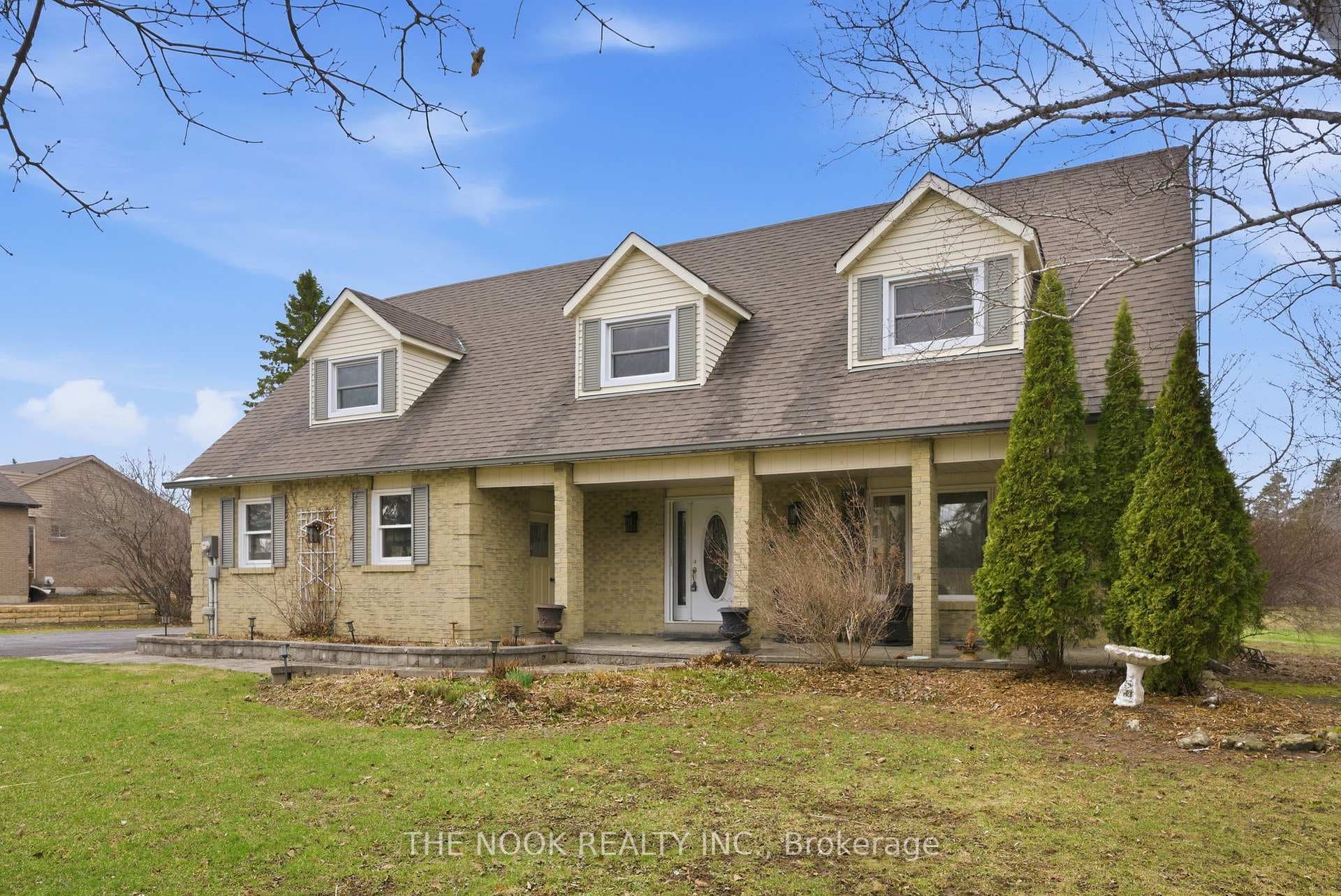 497 Samuel Harper Court, East Gwillimbury, ON L0G 1M0 - Photo 1