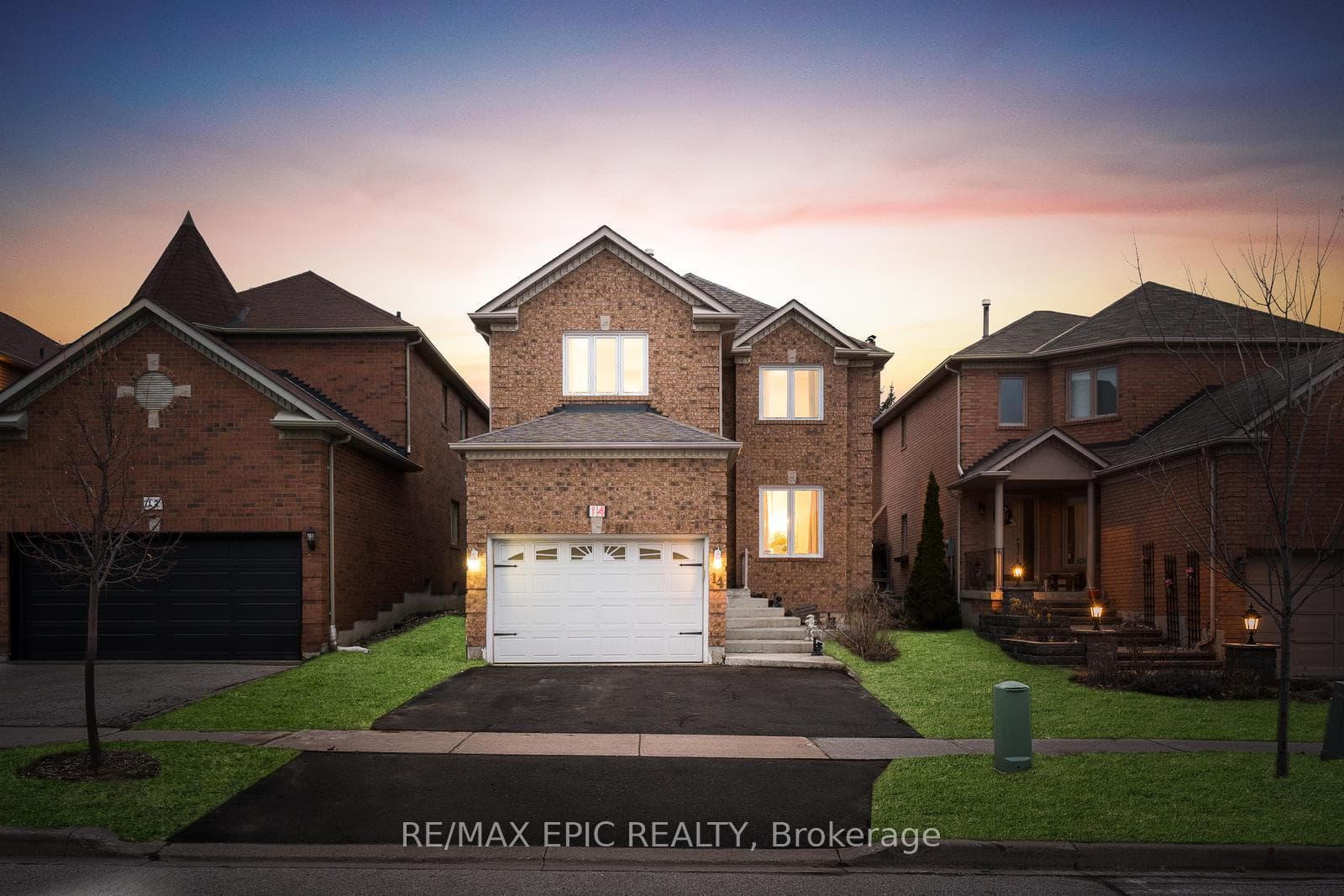 14 Buckhorn Avenue, Richmond Hill