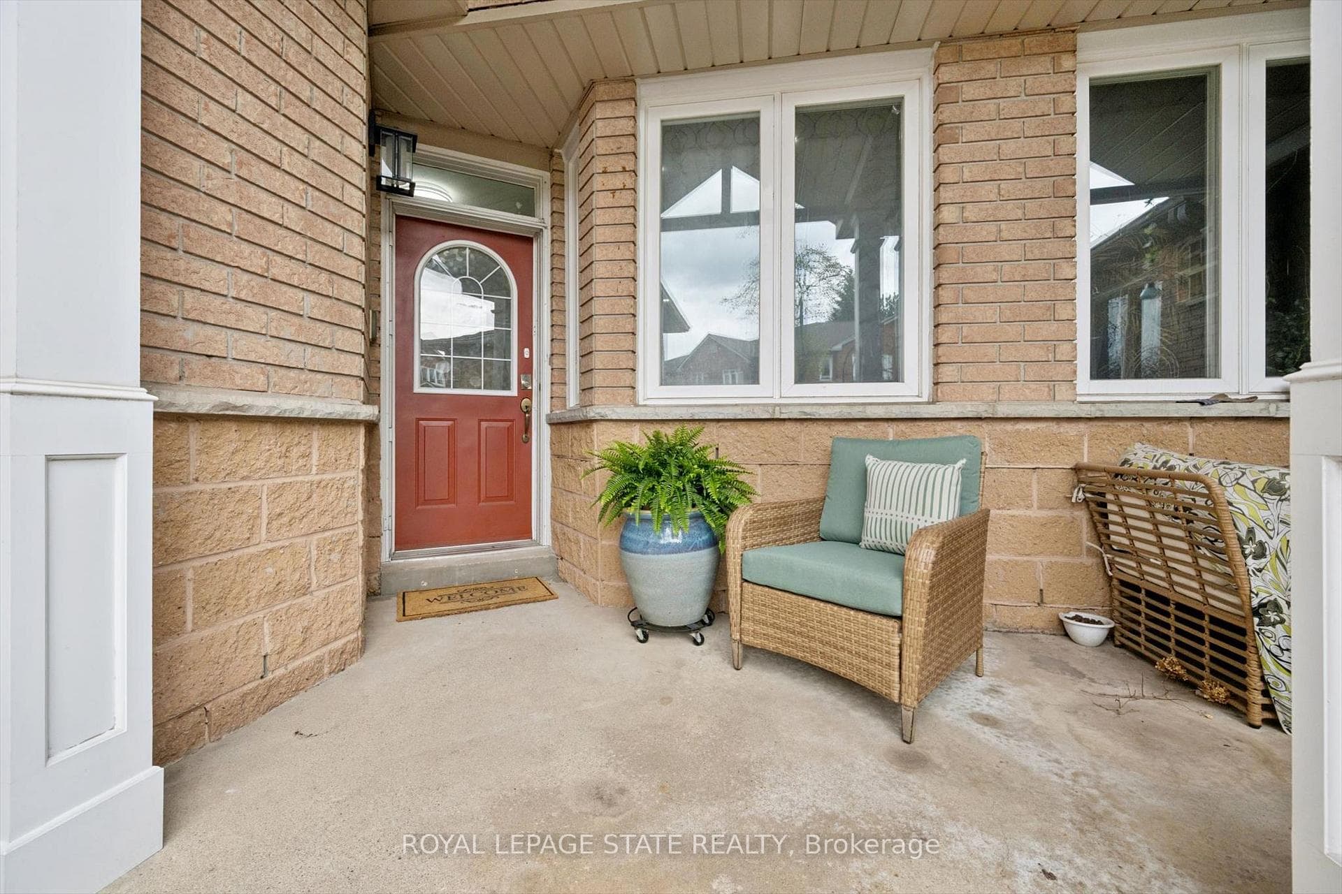 833 Scollard Court Unit 107, Mississauga, ON L5V 2B4 - Photo 1