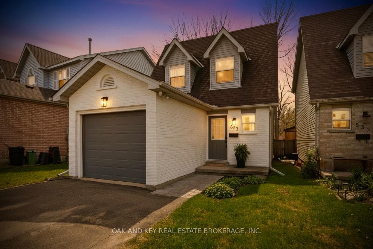833 Deveron Crescent, London South