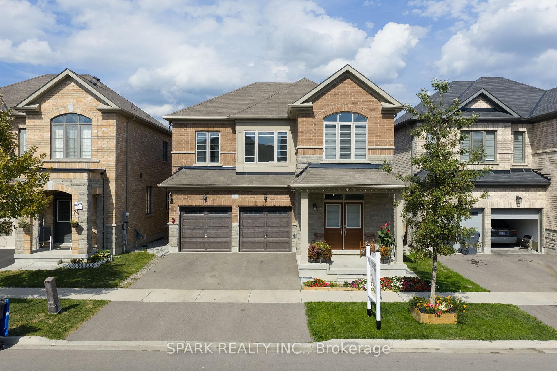 5 Boathouse Road, Brampton, ON L7A 5B4 - Photo 1