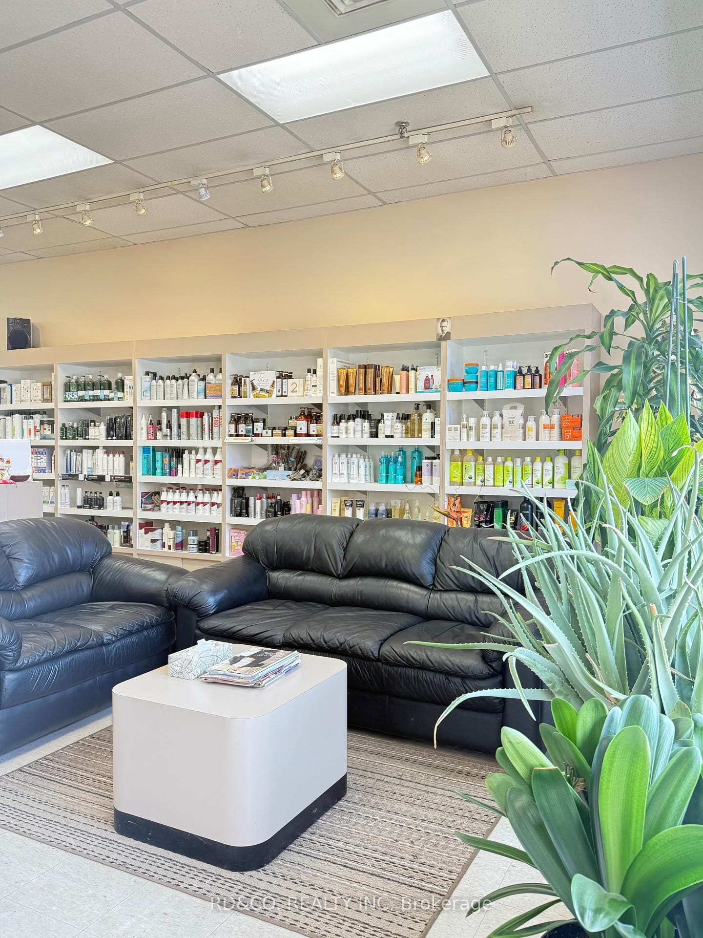 7313 Woodbine Avenue, Markham, ON L3R 3V7 - Photo 1