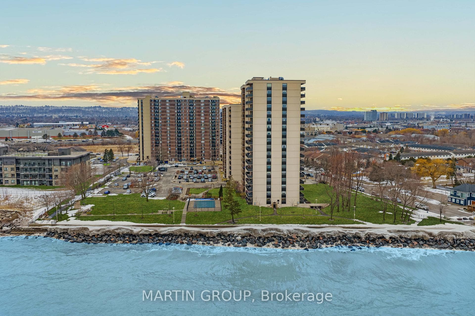 500 Green Road Unit 1406, Hamilton, ON L8E 3M6 - Photo 1