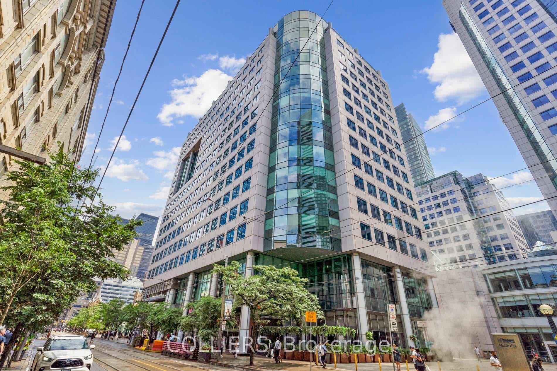 225 King Street Unit 900, Downtown Toronto / Waterfront, ON M5V 3M2 - Photo 1