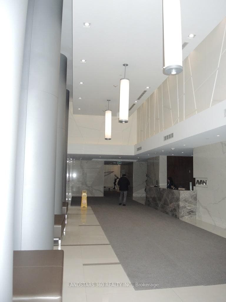 275 Village Green Square Unit 1820, Toronto E07