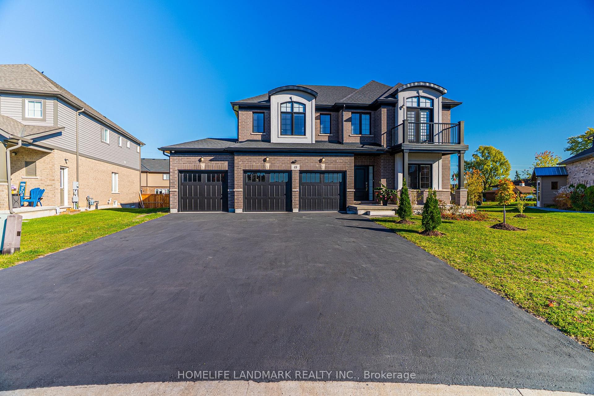 49 MONARCH Street, Welland, ON L3C 0E6 - Photo 1
