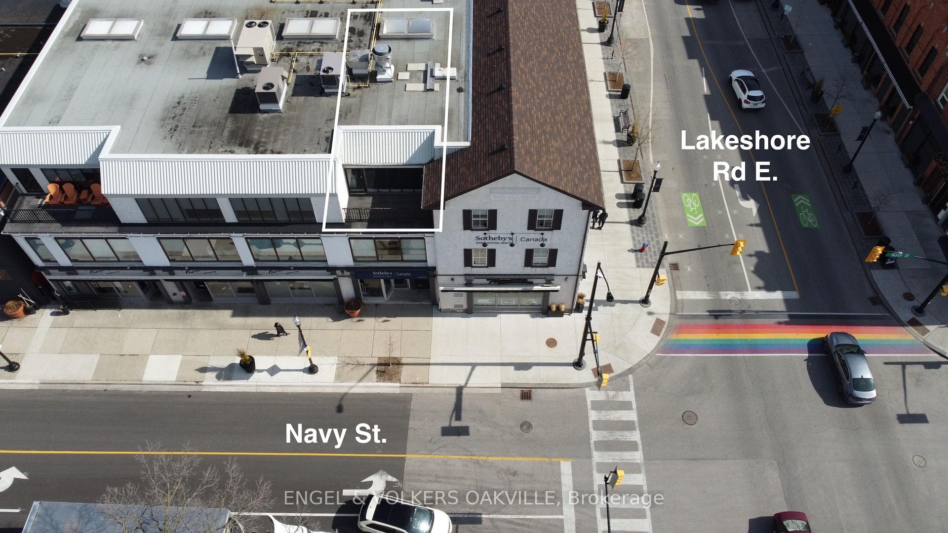 125 Lakeshore Road Unit 302, Oakville, ON L6J 1H4 - Photo 1