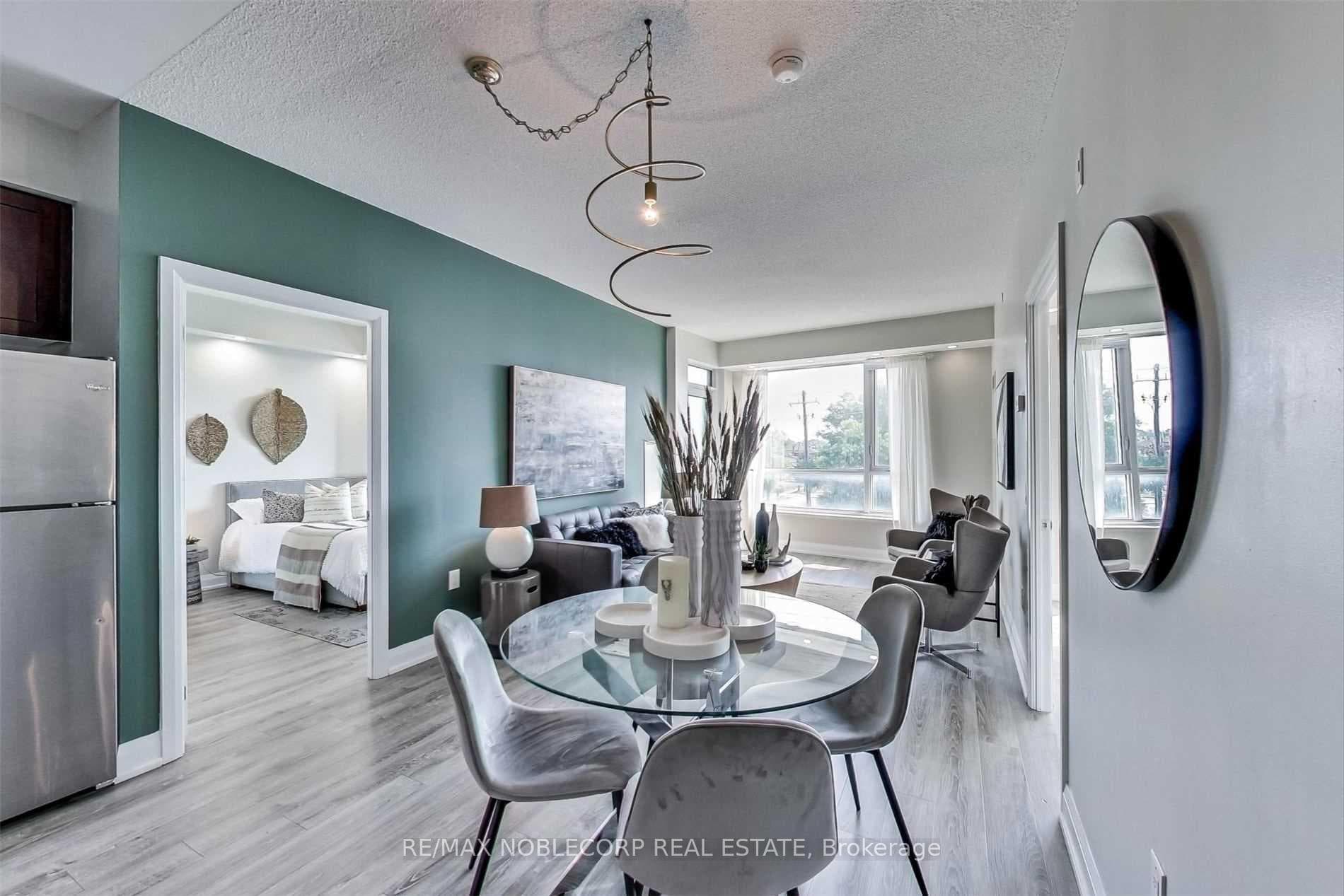 2800 Keele Street Unit 304, Toronto W05