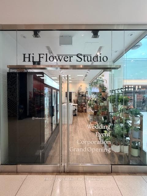 2 St. Clair Avenue Unit 105, Rosedale / Moore Park, ON M4T 2T5 - Photo 1