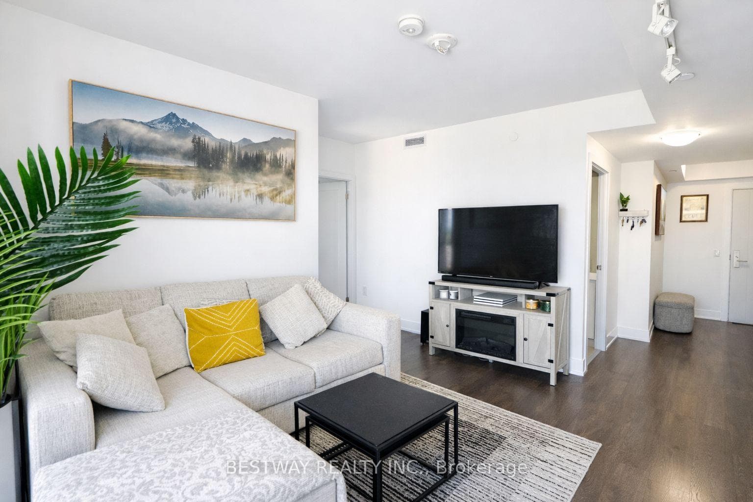 2550 Simcoe Street Unit 607, Oshawa, ON L1L 0R5 - Photo 1