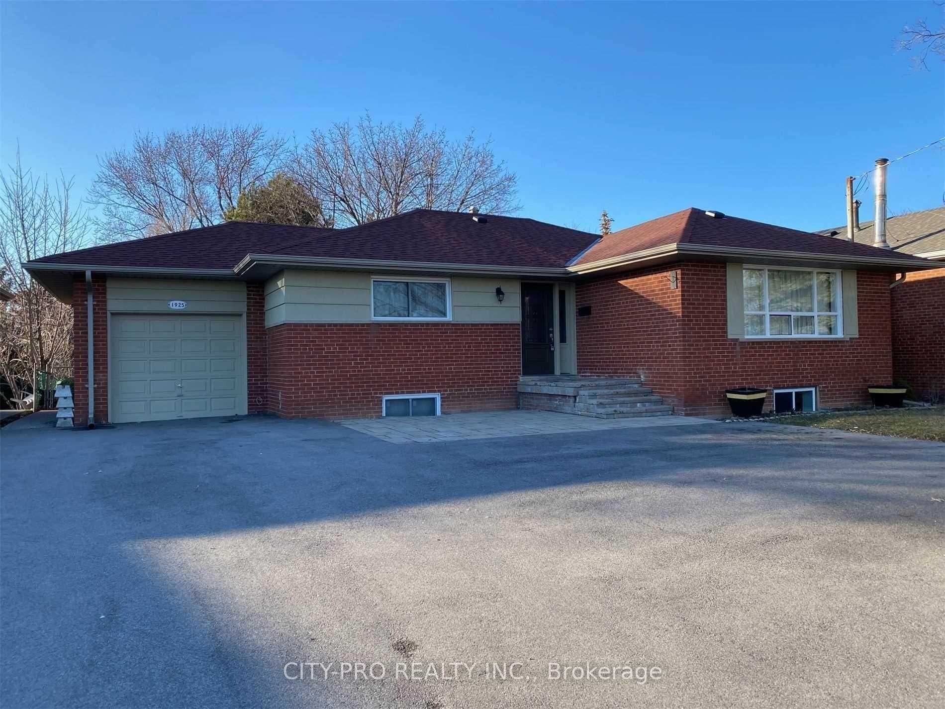 1925 Britannia Road, Mississauga