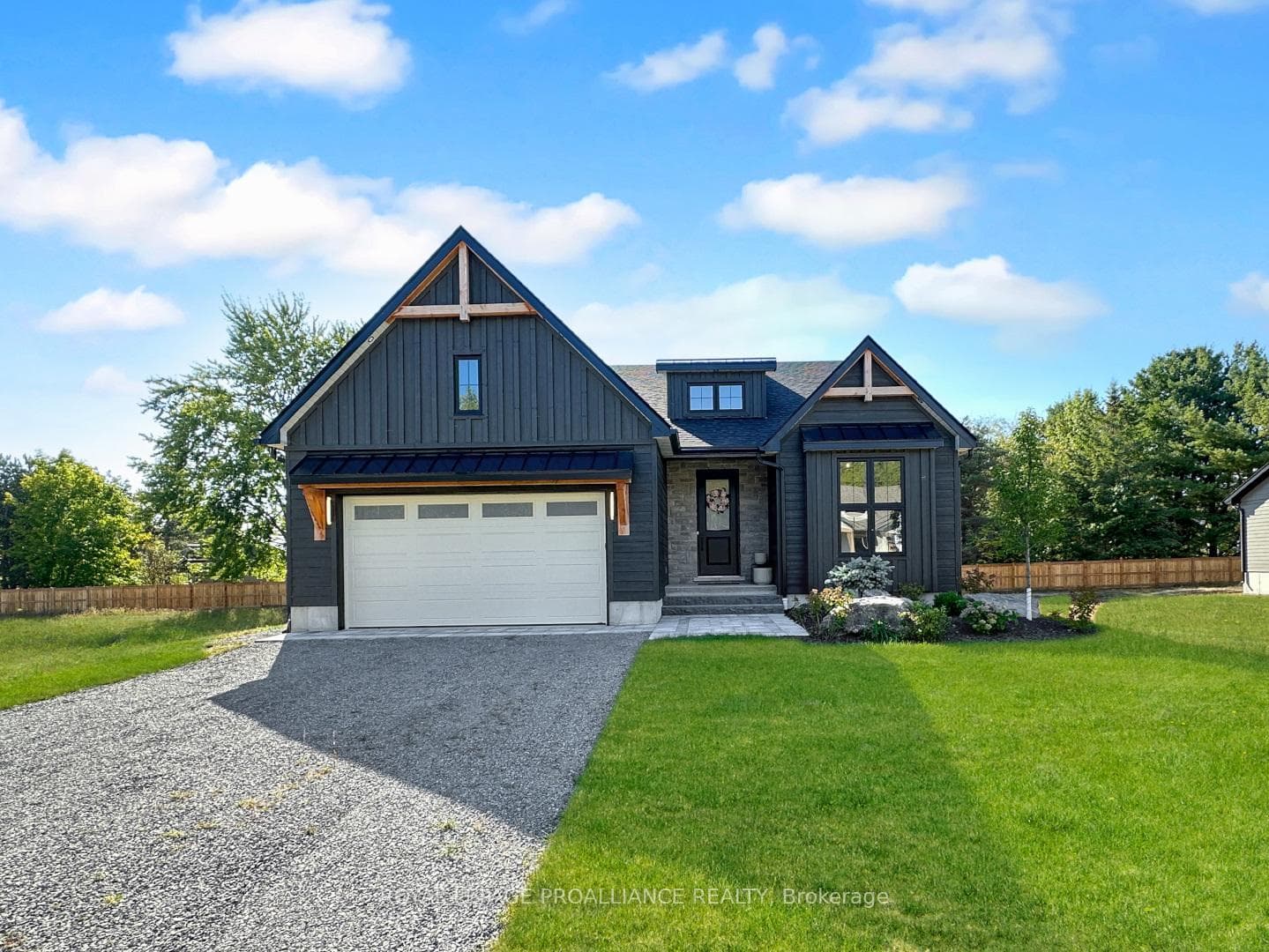 37 Deerview Drive, Quinte West, ON K8V 5P4 - Photo 1