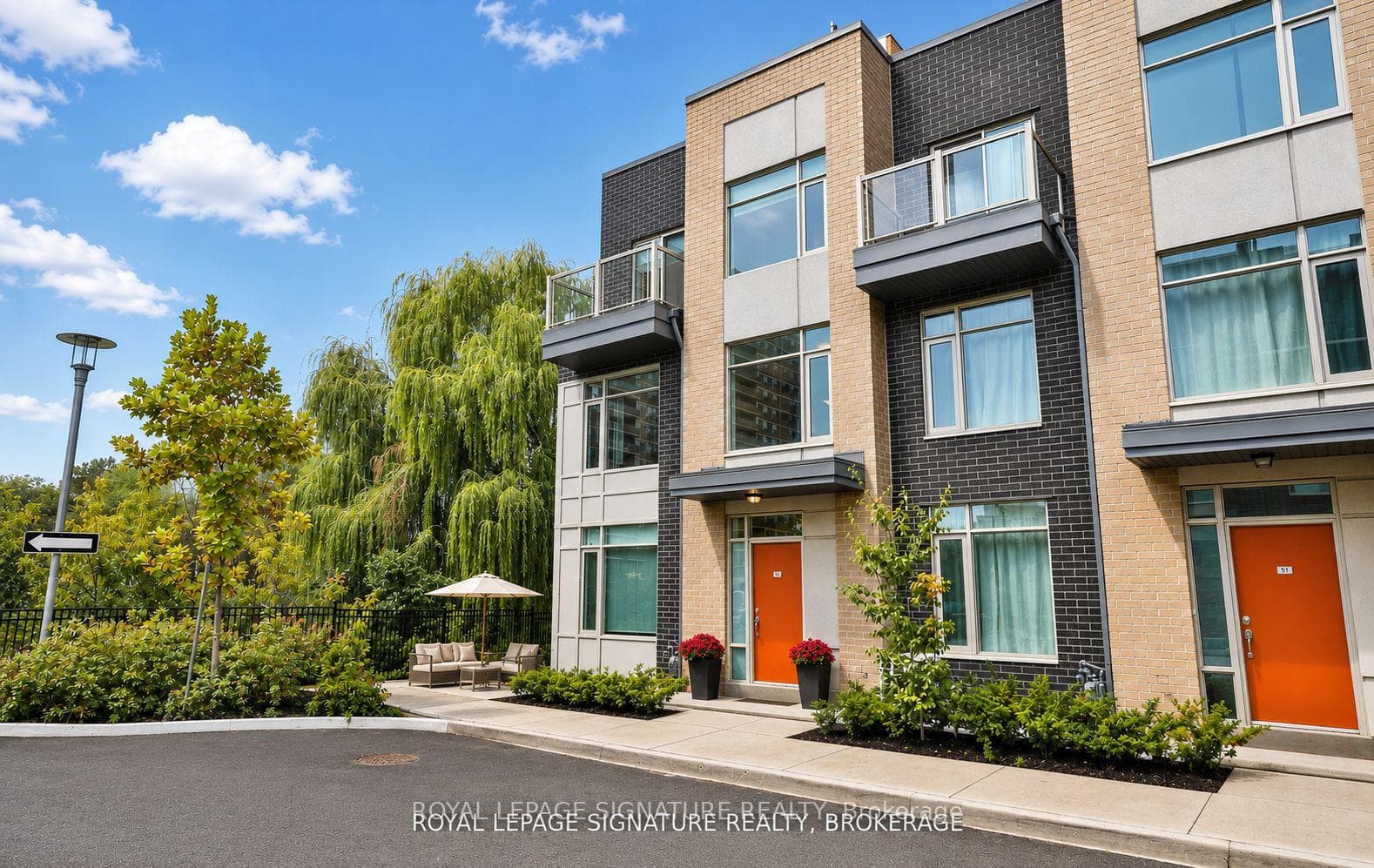 35 Applewood Lane Unit 50, Etobicoke (Islington / Rexdale), ON M9C 0C1 - Photo 1