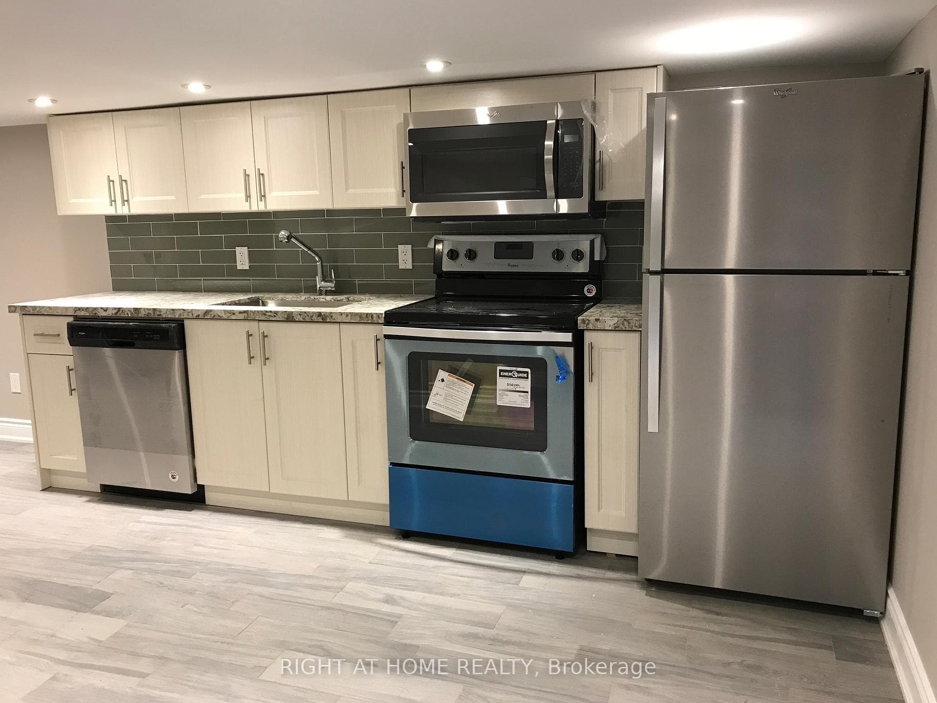 231 Albany Avenue, Annex / Yorkville / Summerhill, ON M5R 3C7 - Photo 1