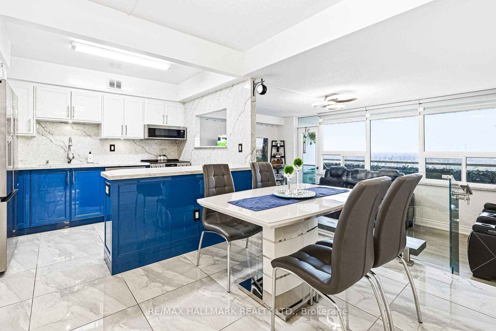 1360 York Mills Road Unit 1705, Don Mills / Parkwoods / Victoria Village, ON M3A 2A3 - Photo 1