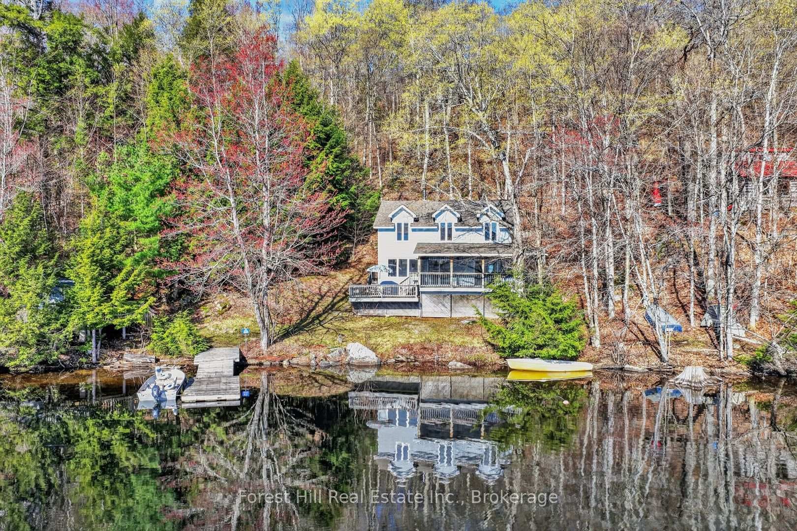 10835 Raven Lake West Shore Township, Algonquin Highlands