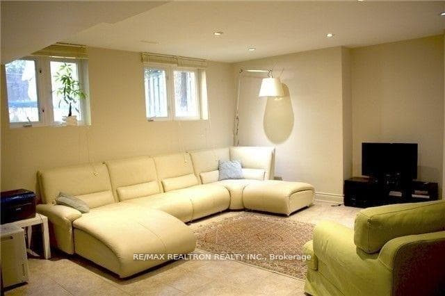 164 Newton Drive Unit Bsmt, Willowdale / Newtonbrook, ON M2M 2N7 - Photo 1