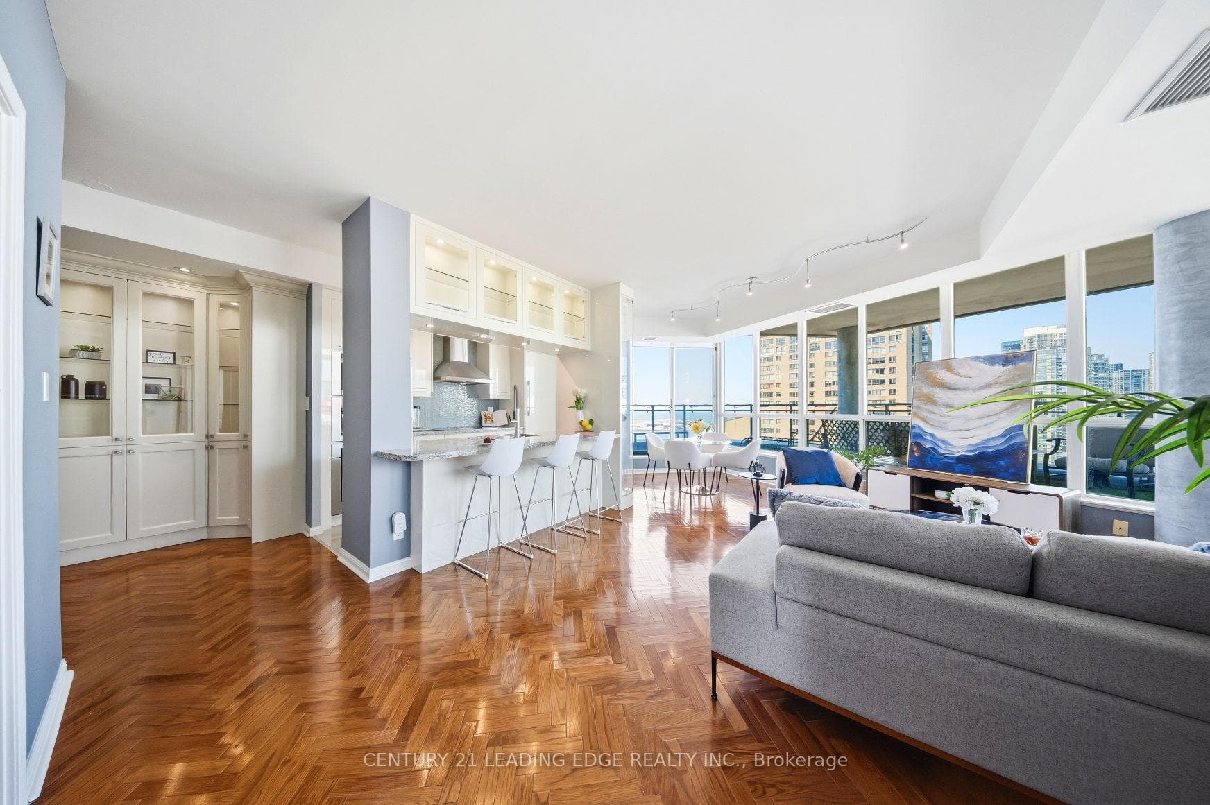 230 Queens Quay Unit 2617, Downtown Toronto / Waterfront, ON M5J 2Y7 - Photo 1