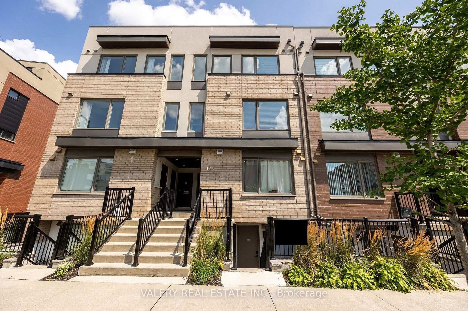 175 William Duncan Road Unit 5, Toronto W05