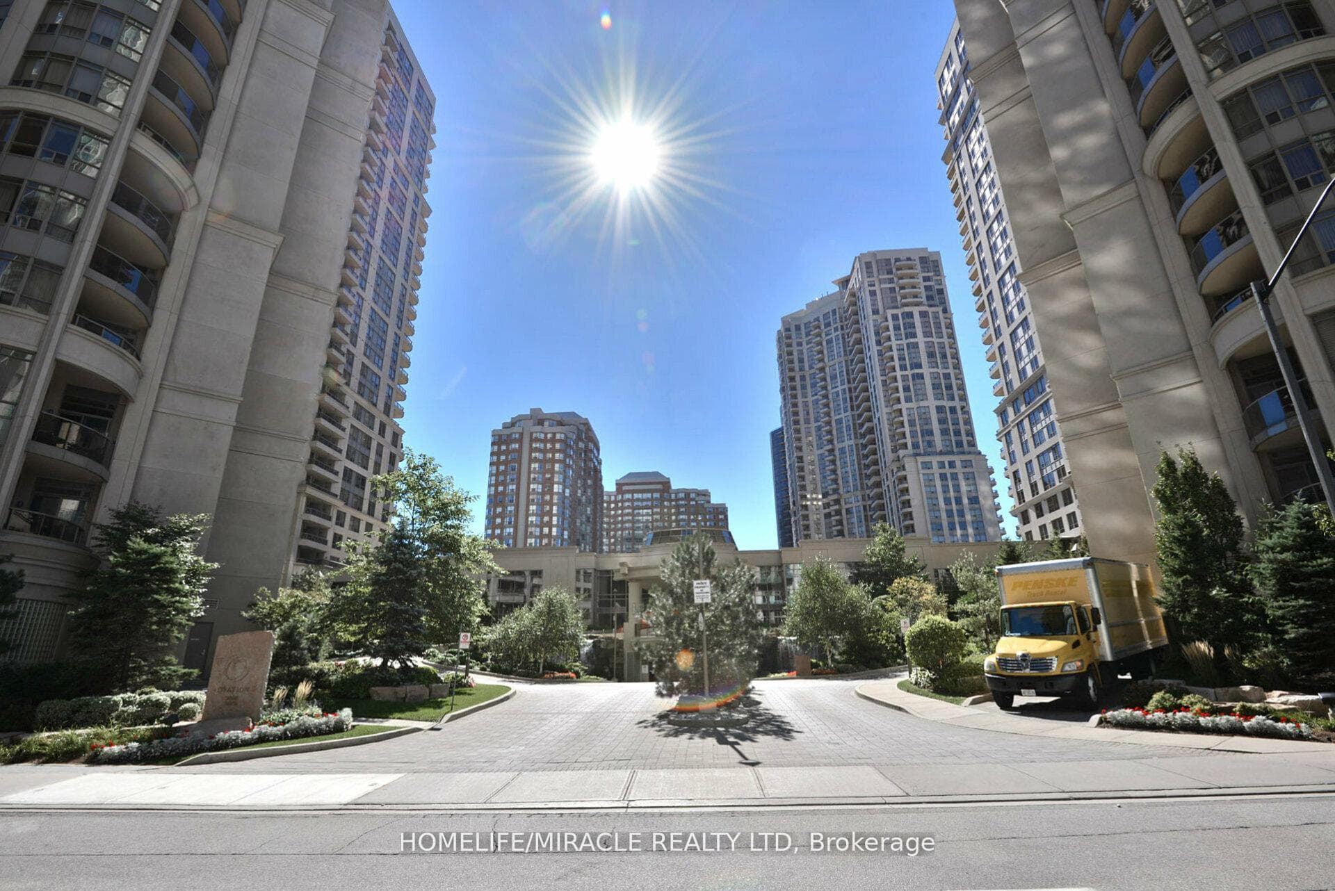 3880 Duke Of York Boulevard Unit 807, Mississauga, ON L5B 4M7 - Photo 1