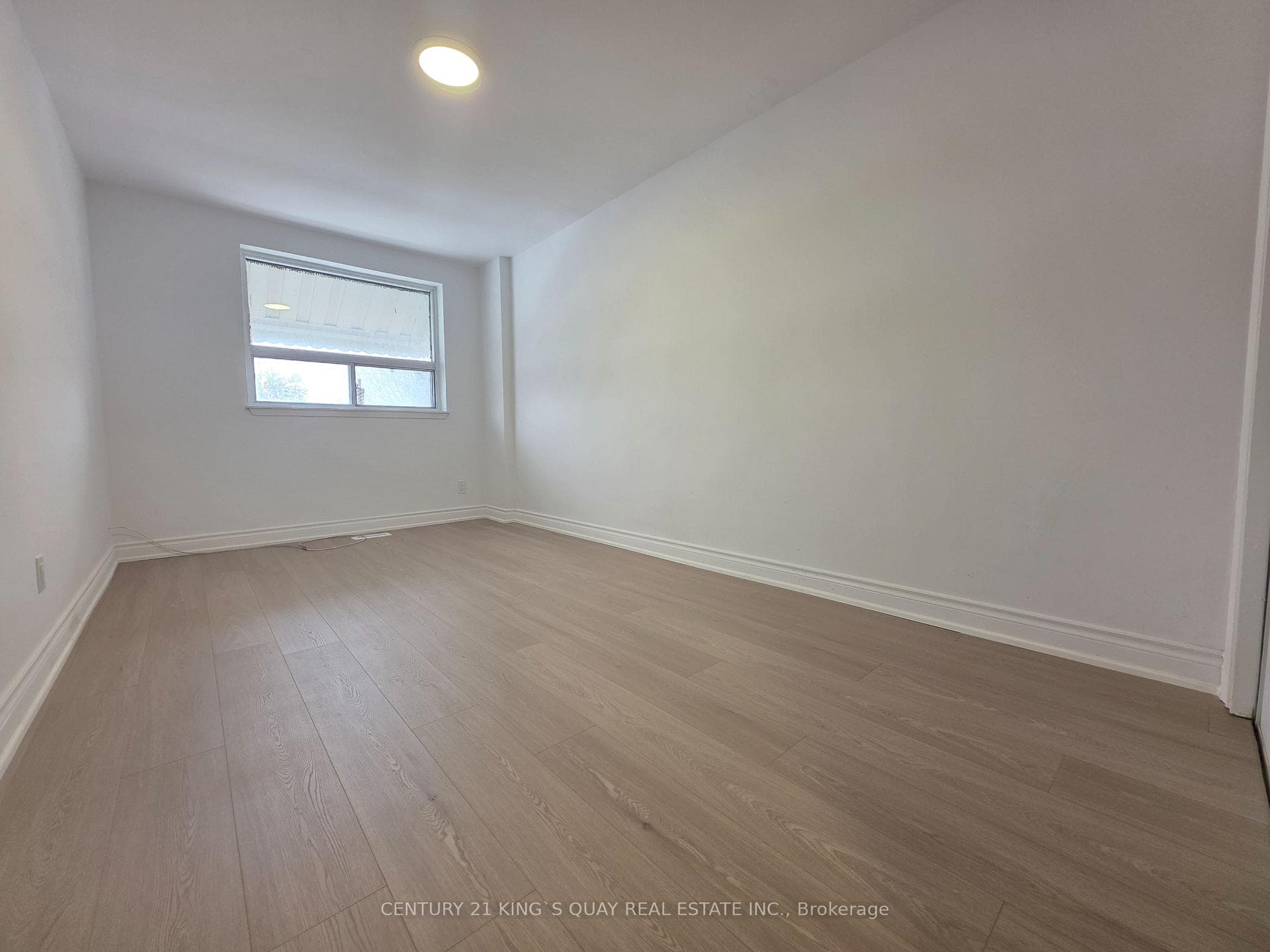 1346 Kennedy Road, Dorset Park / Kennedy Park, ON M1P 2L7 - Photo 1