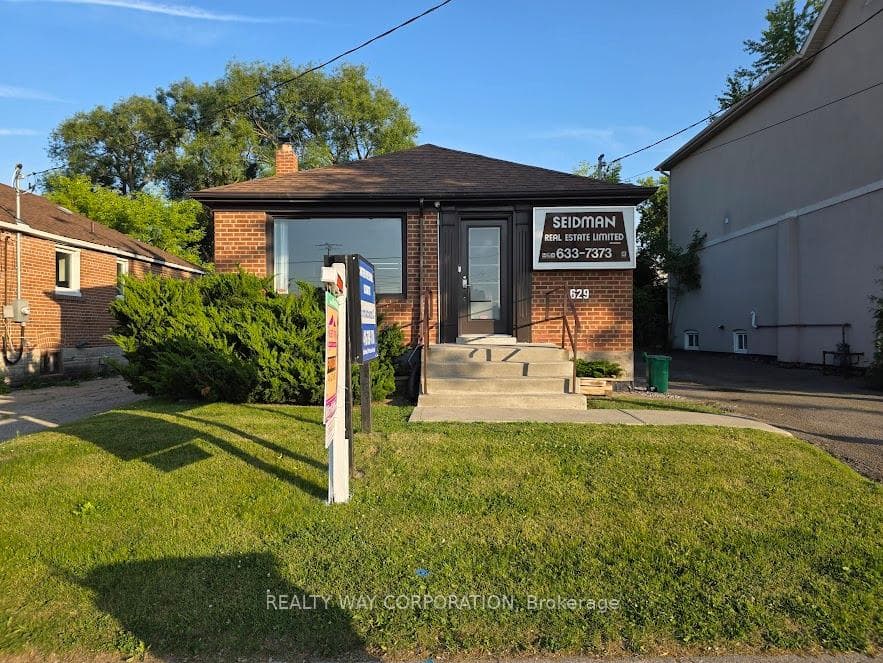 629 Sheppard Avenue, North York (Bathurst Manor / Clanton Park), ON M3H 2S3 - Photo 1