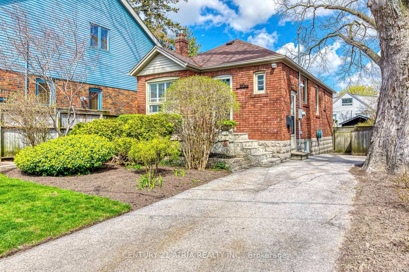 20 1/2 East Road, Birch Cliff / Cliffside, ON M1N 2A1 - Photo 1