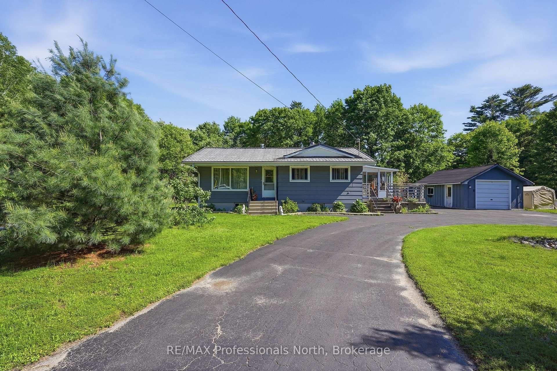329 Waseosa Lake Road, Huntsville, ON P1H 2J4 - Photo 1