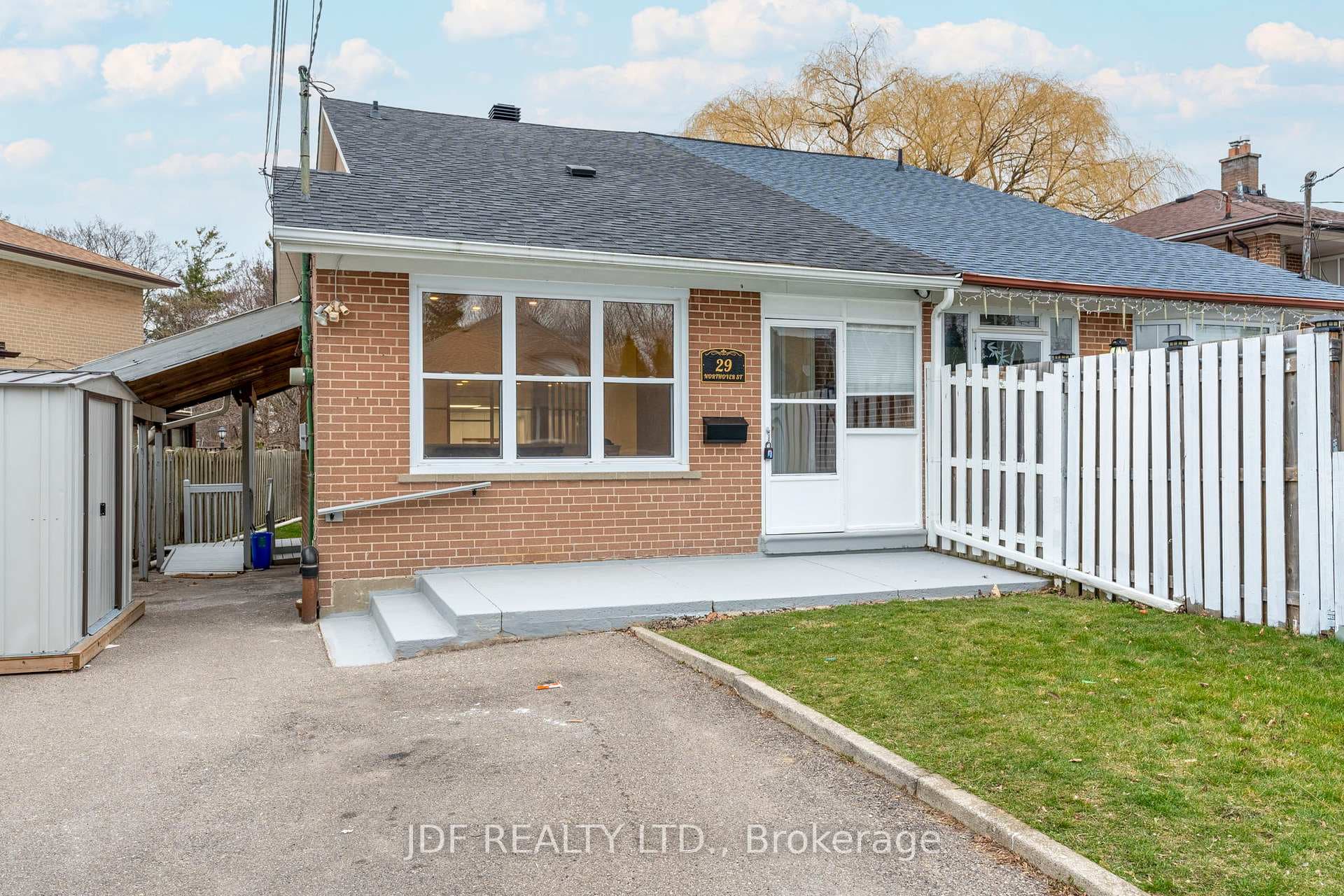 29 Northover Street, Downsview / Black Creek, ON M3L 1W4 - Photo 1