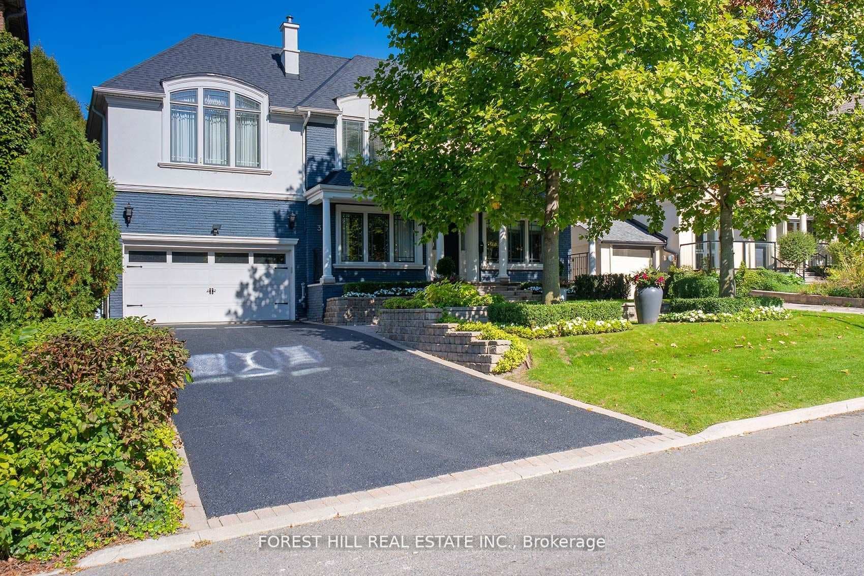 34 Forest Ridge Drive, Lawrence Park / Bedford Park, ON M6B 1H3 - Photo 1