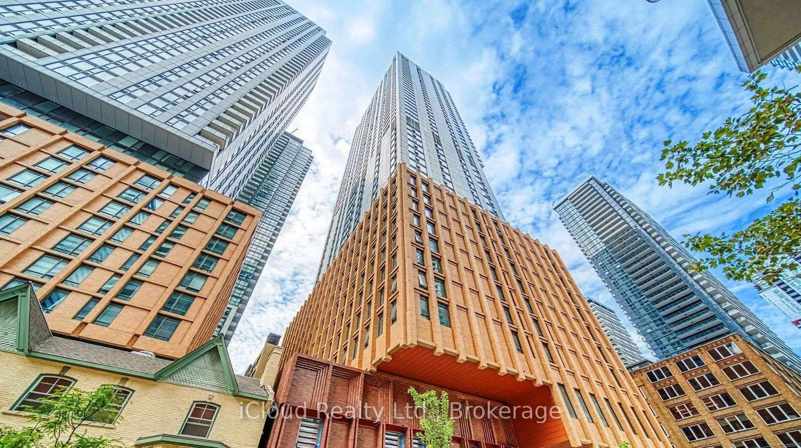 28 Widmer Street Unit 4727, Downtown Toronto / Waterfront, ON M5V 0T2 - Photo 1