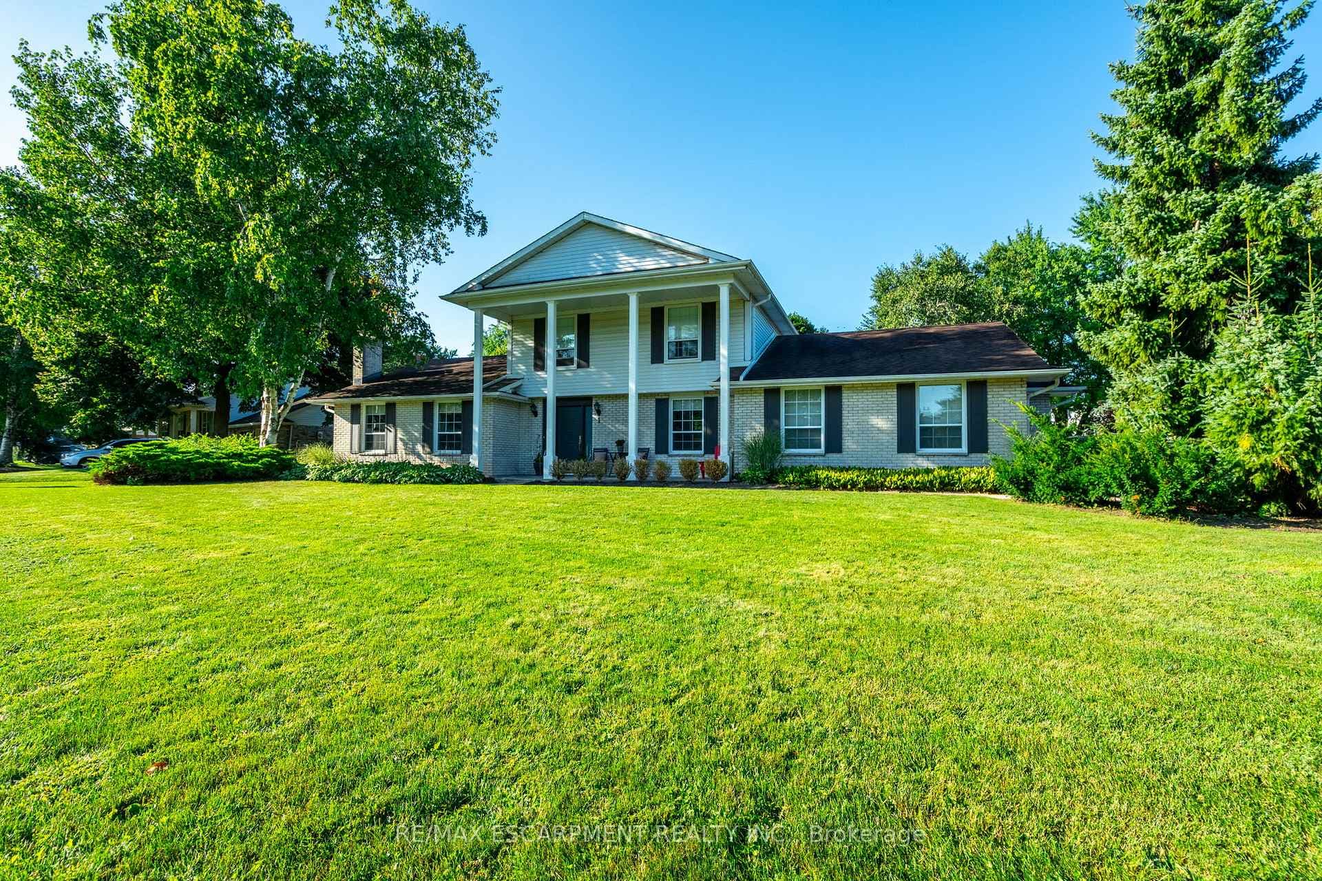 1 Acredale Drive, Hamilton, ON L0R 1H2 - Photo 1