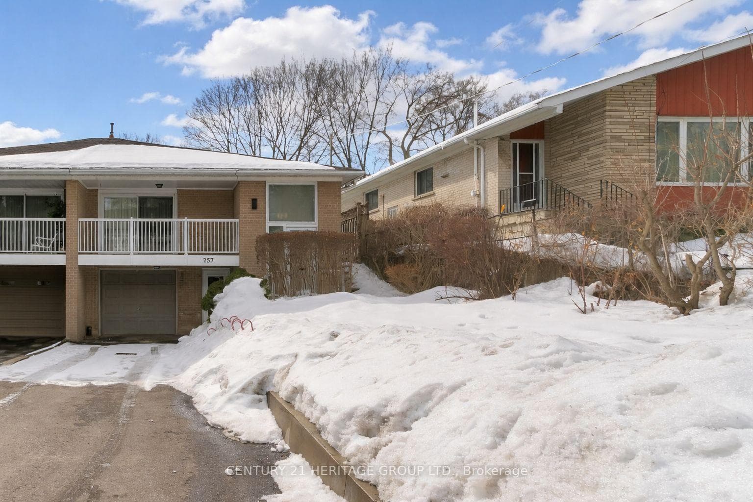 257 Woodsworth Road Unit Main, Bridle Path / York Mills / Hoggs Hollow, ON M2L 2T5 - Photo 1