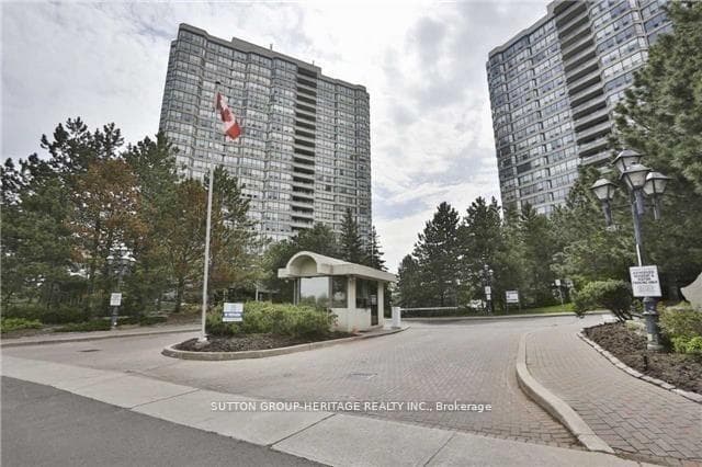 22 Hanover Road Unit 605, Brampton, ON L6S 5K7 - Photo 1