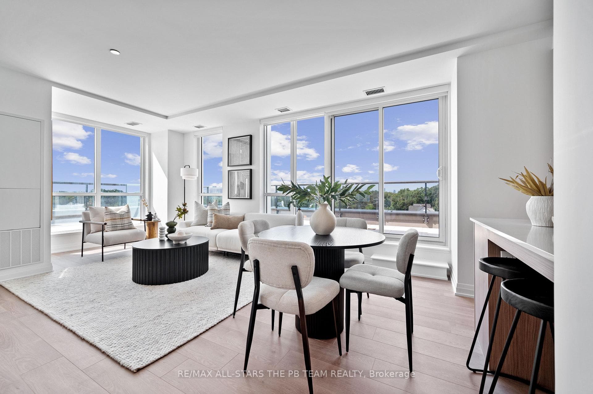 286 Main Street Unit 516, The Beaches / Upper Beaches, ON M4C 0B3 - Photo 1