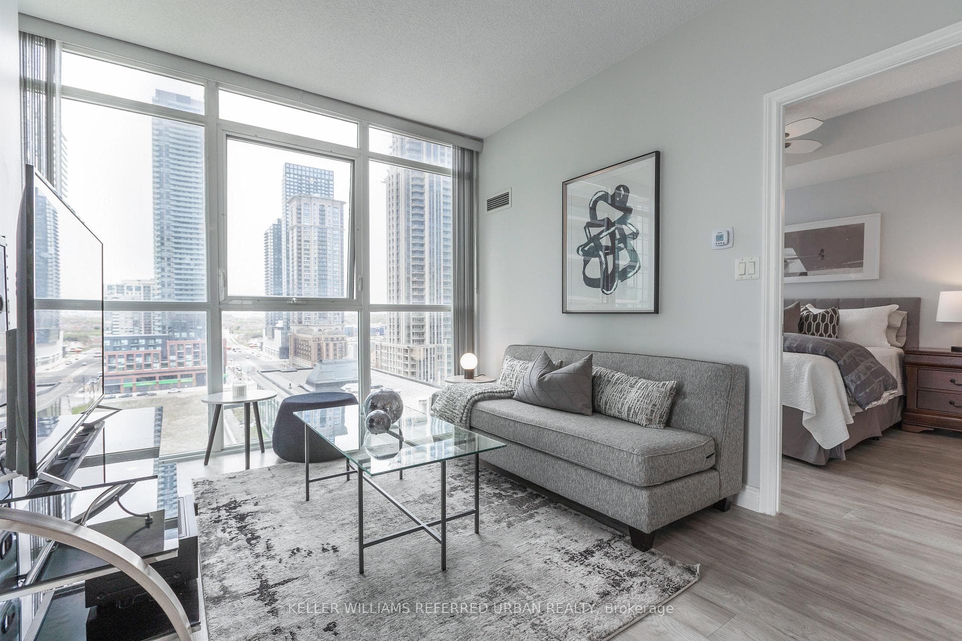 4070 Confederation Parkway Unit 1107, Mississauga, ON L5B 0E9 - Photo 1