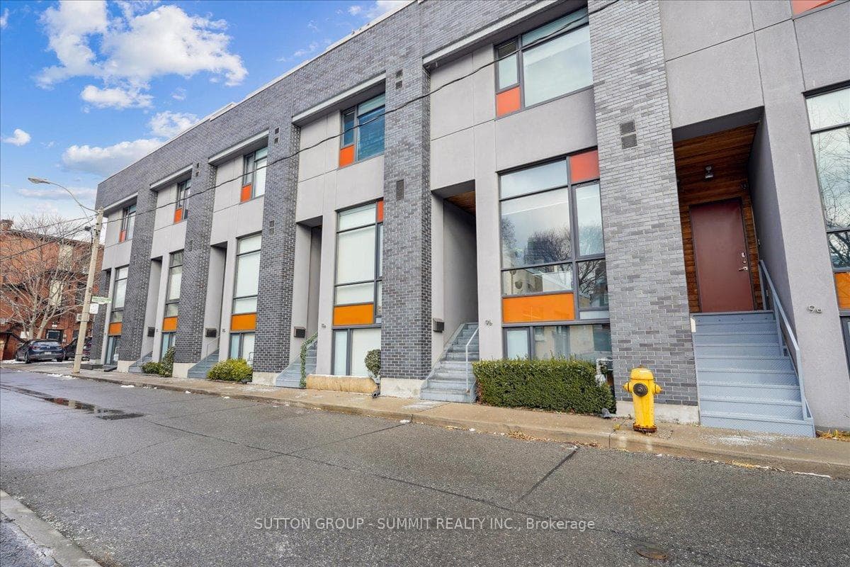 13 Gilead Place, Regent Park / Cabbagetown / St. James Town, ON M5A 3C8 - Photo 1