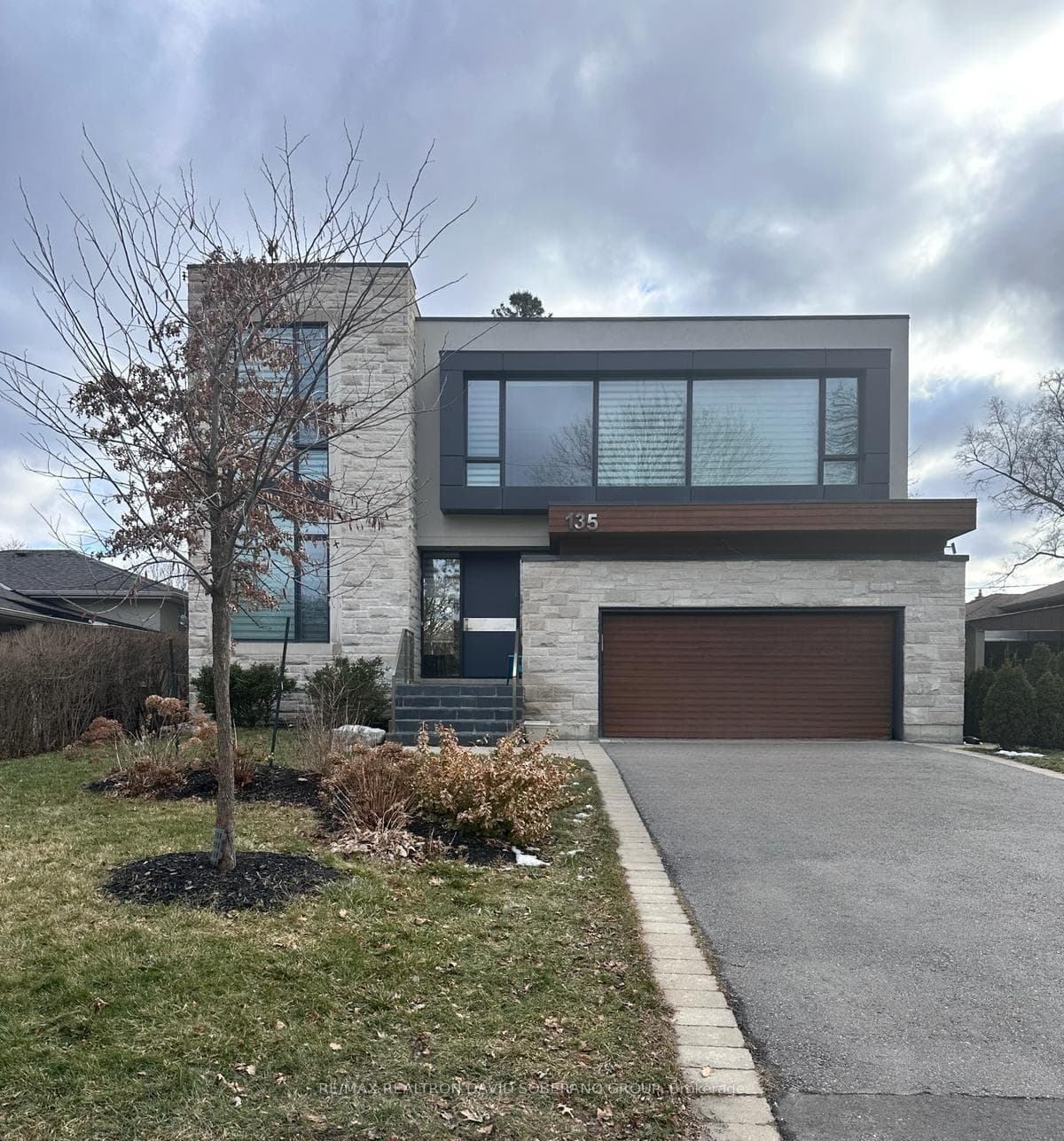 135 Hove Street, North York (Bathurst Manor / Clanton Park), ON M3H 4Z5 - Photo 1