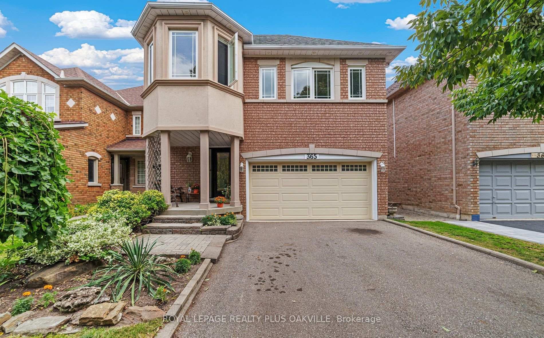 365 Turnberry Crescent, Mississauga, ON L4Z 3W3 - Photo 1