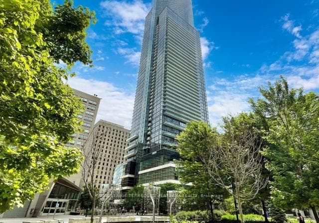 386 Yonge Street Unit 4205, Downtown Toronto / Waterfront, ON M5B 0A5 - Photo 1