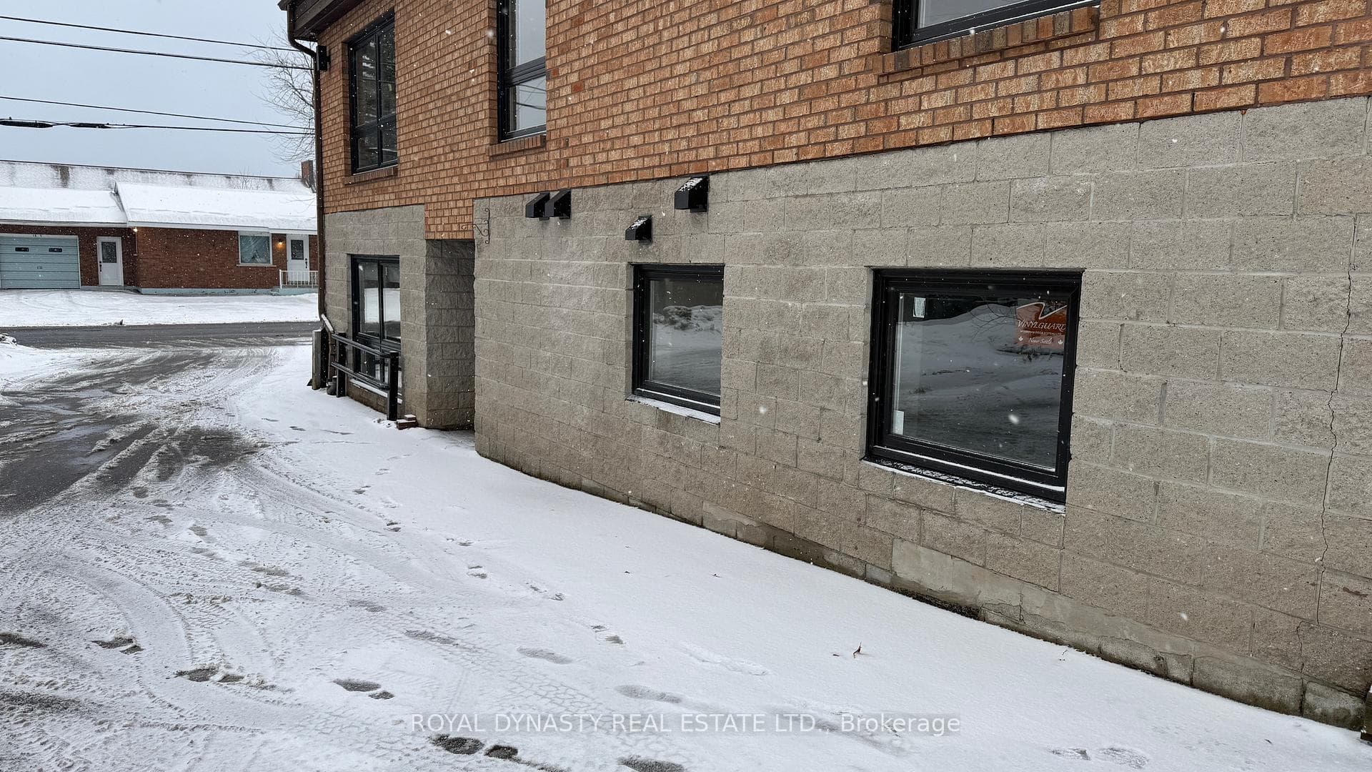 15 Centre Street Unit Unit 2, Huntsville, ON P1H 1W4 - Photo 1