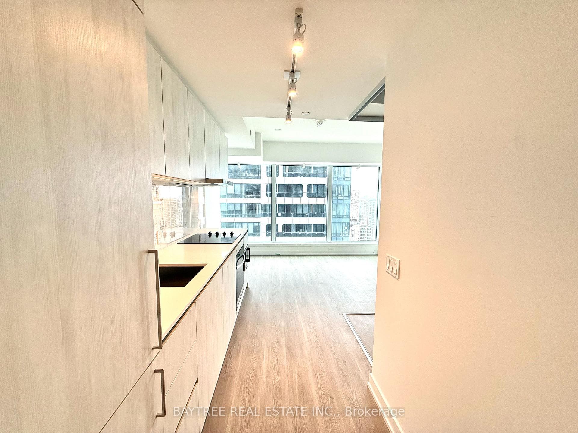 8 Wellesley Street Unit 4506, Toronto C01