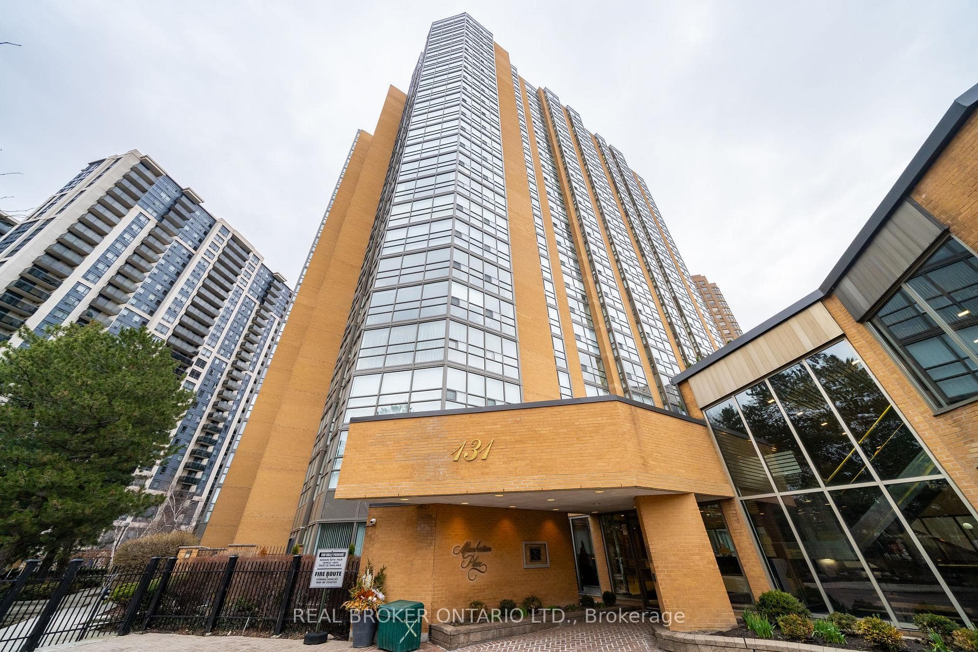 Manhattan Place Condos