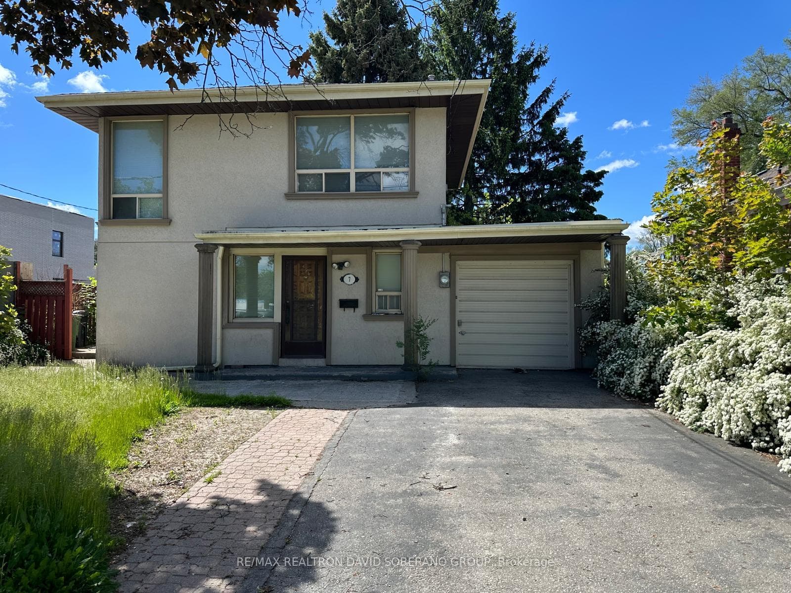 7 Cadillac Avenue, North York (Bathurst Manor / Clanton Park), ON M3H 1R8 - Photo 1