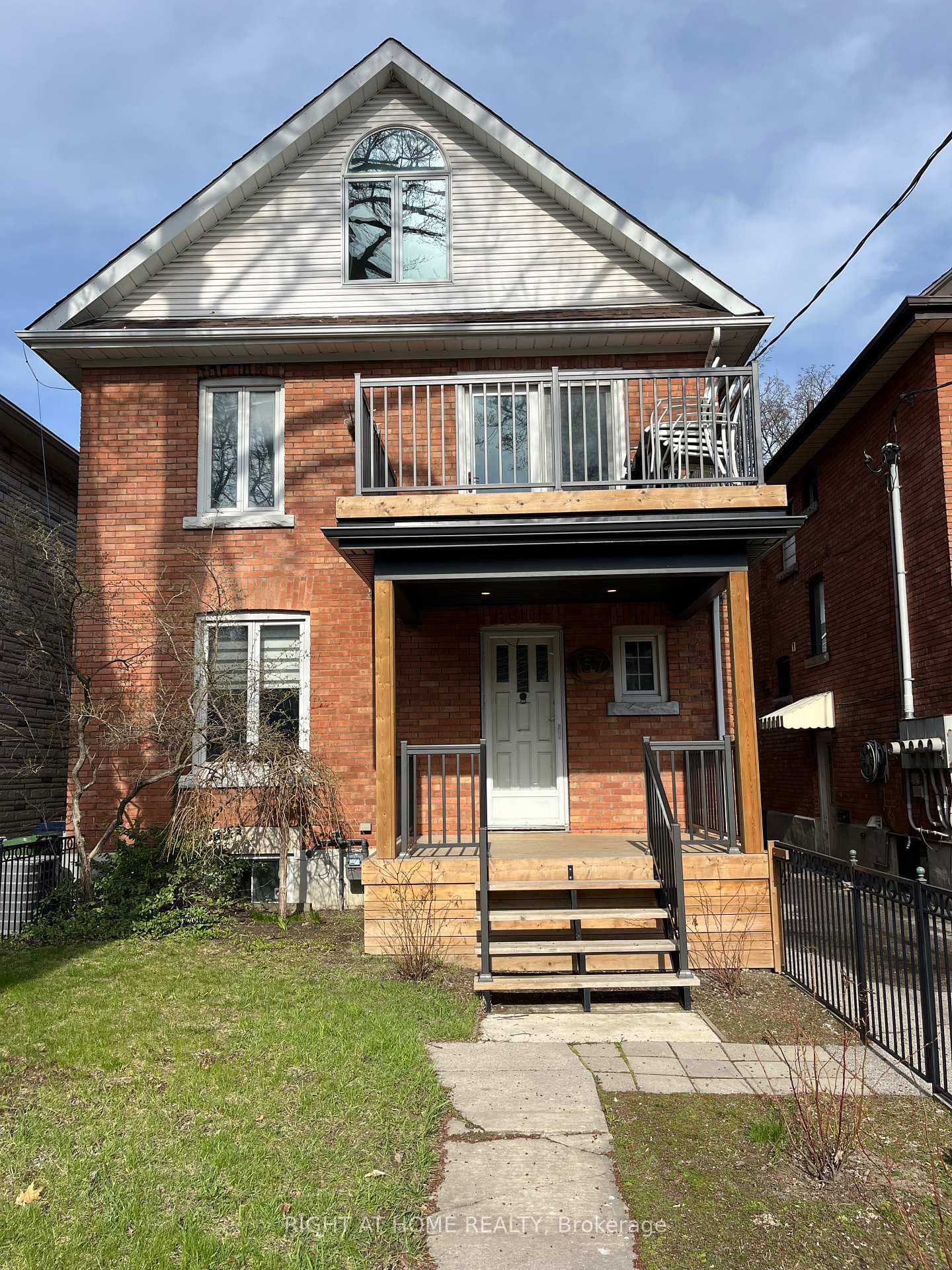 157 Medland Street, Bloor West Village / Swansea, ON M6P 2N4 - Photo 1