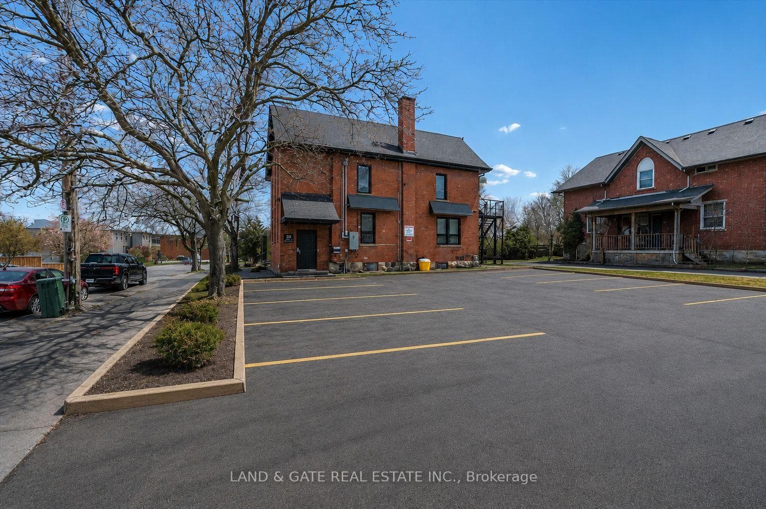 20 Elgin Street, Oshawa
