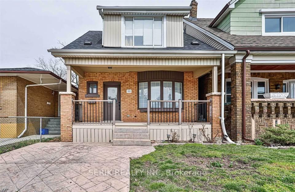 311 Dunsmure Road, Hamilton